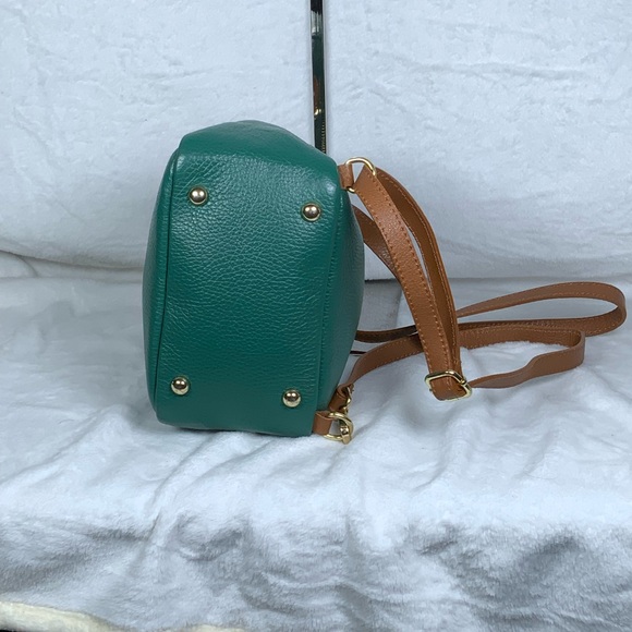 Divina Firenze Green and Brown Leather Backpack - Picture 5 of 8